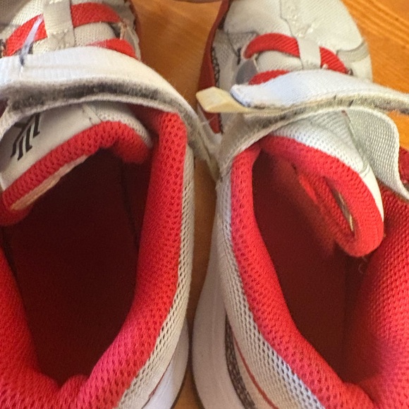 Nike Kids Boys Kyrie Flytrap Red and Gray Sneakers - Picture 6 of 8